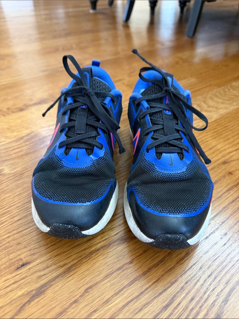 Nike Cosmic Runner GS Black Blue Pink Running Shoes Youth Size 7Y
